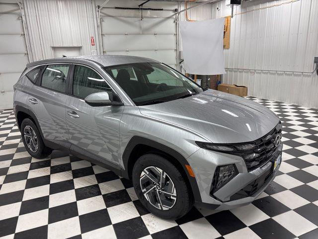 2026 Hyundai Tucson Hybrid Blue SE