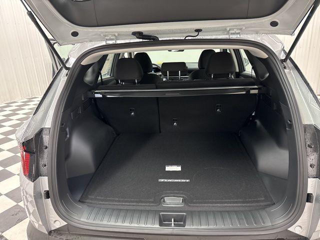 2026 Hyundai Tucson Hybrid Blue SE