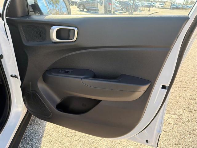 2026 Hyundai Venue SE