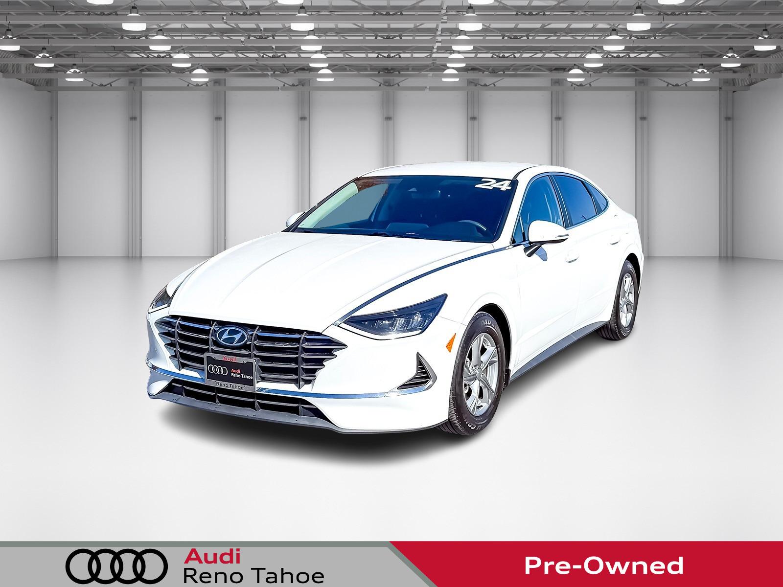 2022 Hyundai Sonata SE's photo