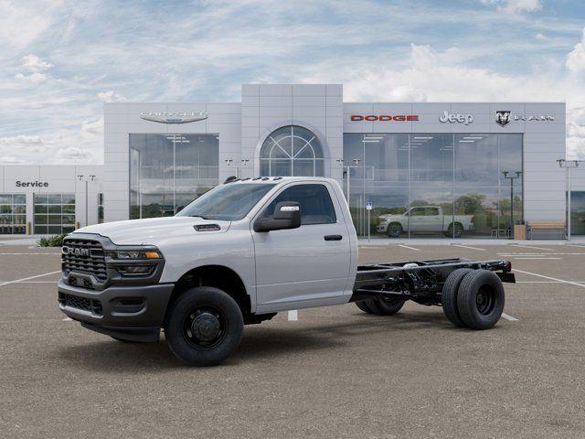 2026 RAM Ram 3500 Chassis Cab RAM 3500 TRADESMAN CHASSIS REGULAR CAB 4X4 84 CA