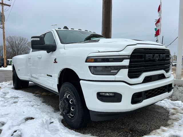 2026 RAM Ram 3500 RAM 3500 LARAMIE CREW CAB 4X4 8 BOX