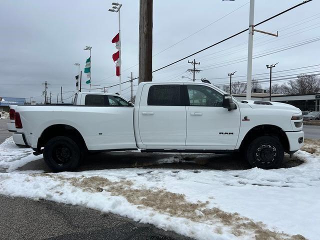 2026 RAM Ram 3500 RAM 3500 LARAMIE CREW CAB 4X4 8 BOX