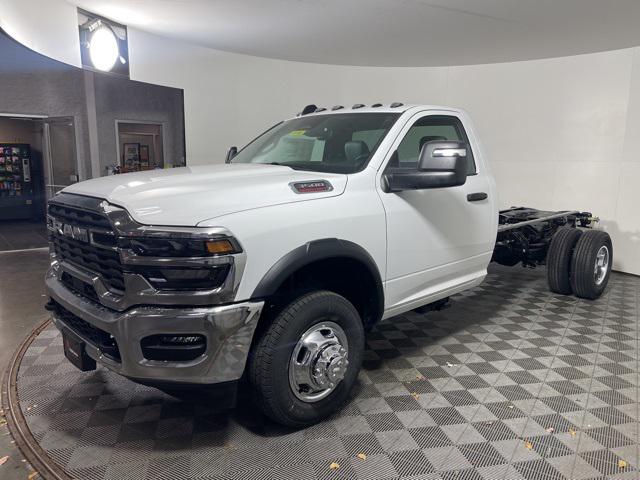 2026 RAM Ram 3500 Chassis Cab RAM 3500 TRADESMAN CHASSIS REGULAR CAB 4X4 84 CA 2026 RAM Ram 3500 Chassis Cab RAM 3500 TRADESMAN CHASSIS REGULAR CAB 4X4 84 CA