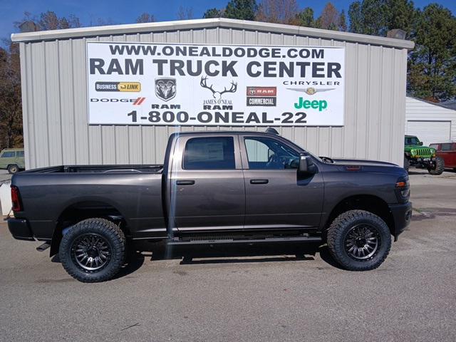2026 RAM Ram 2500 RAM 2500 TRADESMAN CREW CAB 4X4 64 BOX 2026 RAM Ram 2500 RAM 2500 TRADESMAN CREW CAB 4X4 64 BOX
