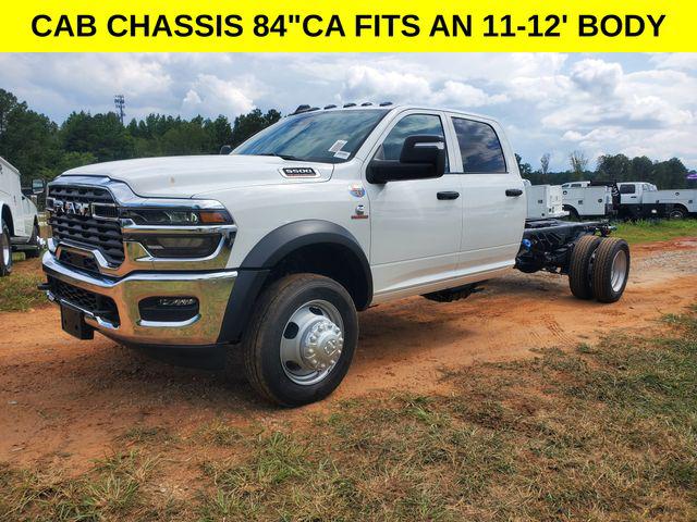 2026 RAM Ram 5500 Chassis Cab RAM 5500 TRADESMAN CHASSIS CREW CAB 4X4 84 CA