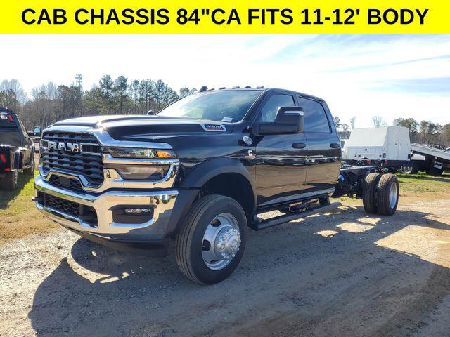 2026 RAM Ram 5500 Chassis Cab RAM 5500 TRADESMAN CHASSIS CREW CAB 4X4 84 CA