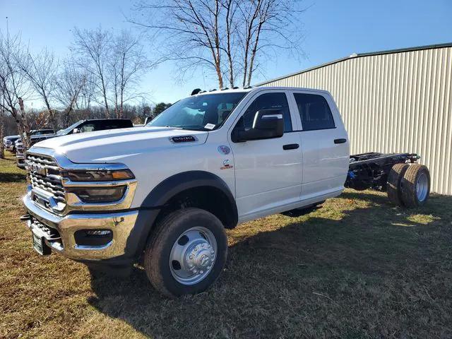 2026 RAM Ram 5500 Chassis Cab RAM 5500 TRADESMAN CHASSIS CREW CAB 4X4 84 CA