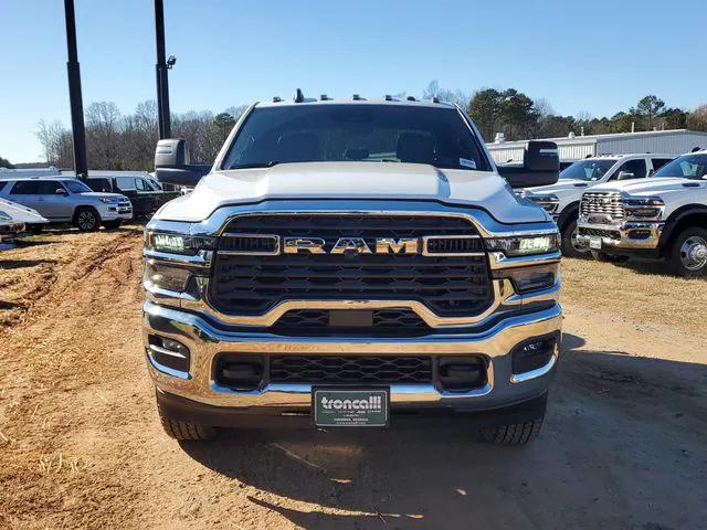 2026 RAM Ram 3500 Chassis Cab RAM 3500 TRADESMAN CREW CAB CHASSIS 4X4 60 CA 2026 RAM Ram 3500 Chassis Cab RAM 3500 TRADESMAN CREW CAB CHASSIS 4X4 60 CA