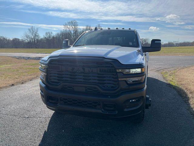 2026 RAM Ram 3500 RAM 3500 TRADESMAN CREW CAB 4X4 8 BOX