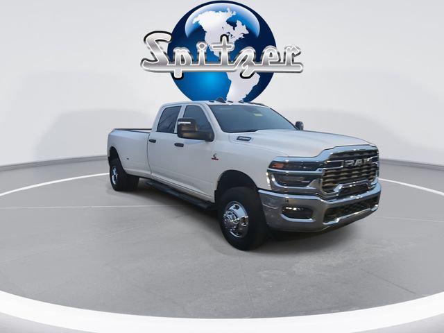 2026 RAM Ram 3500 RAM 3500 TRADESMAN CREW CAB 4X4 8 BOX