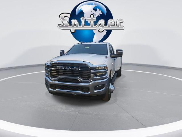 2026 RAM Ram 3500 RAM 3500 TRADESMAN CREW CAB 4X4 8 BOX