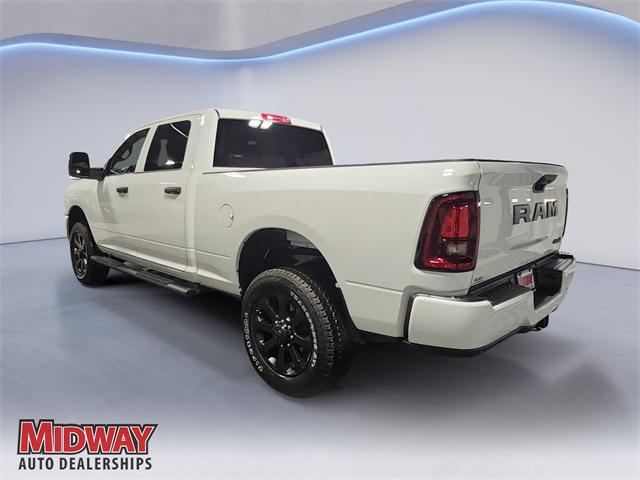 2026 RAM Ram 2500 RAM 2500 BLACK EXPRESS CREW CAB 4X4 64 BOX