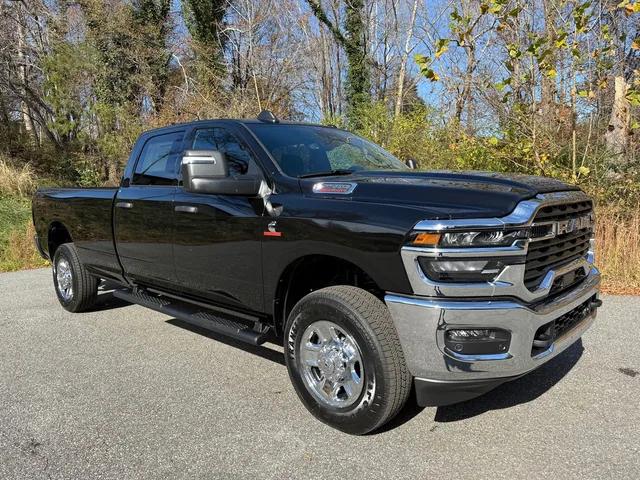 2026 Ram 2500 Tradesman Crew Cab 4x4 8' Box