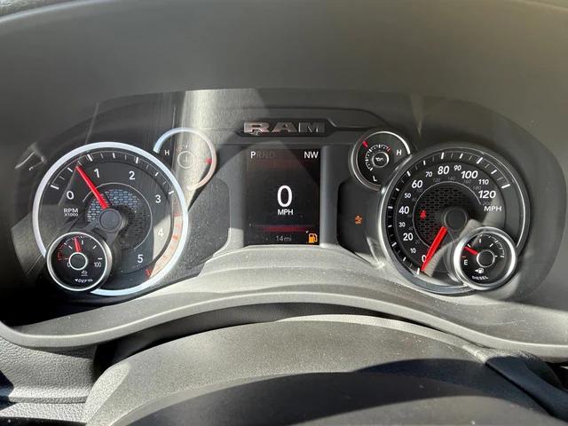 2026 Ram 2500 Tradesman Crew Cab 4x4 8' Box
