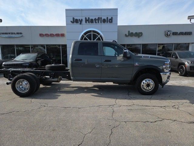 2026 RAM Ram 3500 Chassis Cab RAM 3500 TRADESMAN CREW CAB CHASSIS 4X4 60 CA