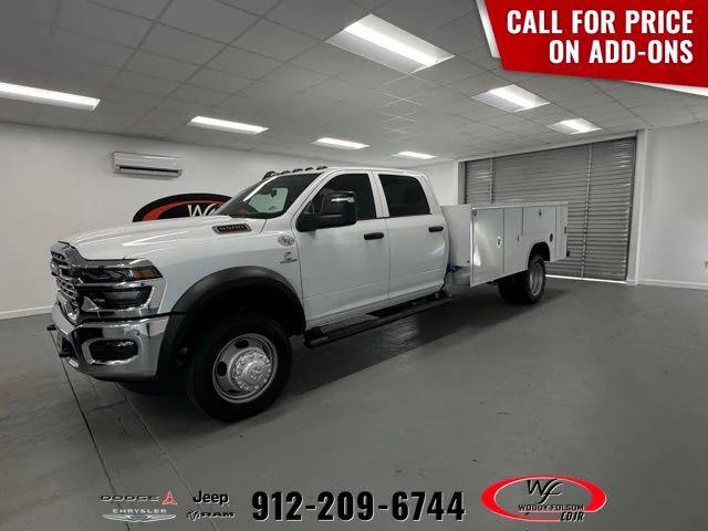 2026 RAM Ram 5500 Chassis Cab RAM 5500 TRADESMAN CHASSIS CREW CAB 4X4 84 CA