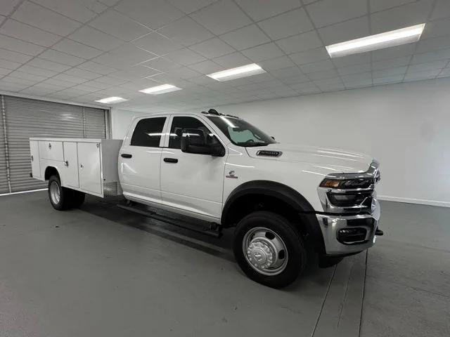 2026 RAM Ram 5500 Chassis Cab RAM 5500 TRADESMAN CHASSIS CREW CAB 4X4 84 CA