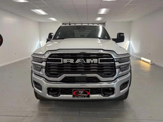 2026 RAM Ram 5500 Chassis Cab RAM 5500 TRADESMAN CHASSIS CREW CAB 4X4 84 CA