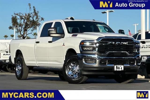 2026 RAM Ram 3500 RAM 3500 TRADESMAN CREW CAB 4X4 8 BOX