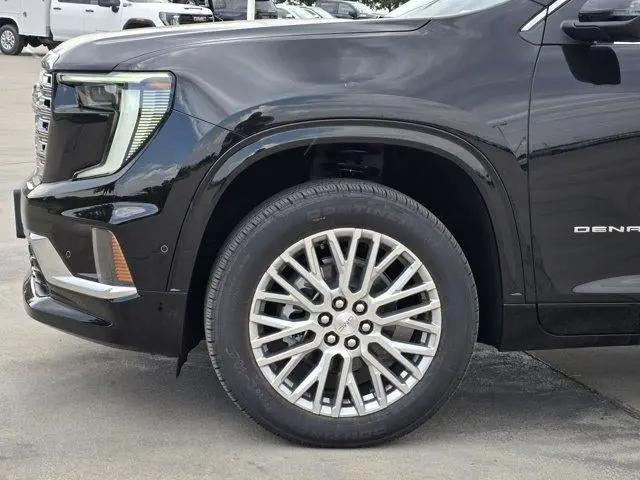2026 GMC Acadia Denali FWD