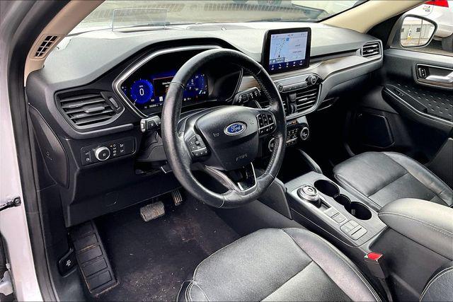 2020 Ford Escape Titanium Hybrid