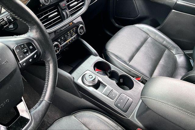 2020 Ford Escape Titanium Hybrid