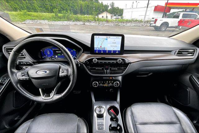 2020 Ford Escape Titanium Hybrid