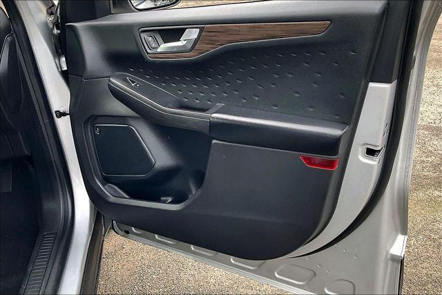 2020 Ford Escape Titanium Hybrid