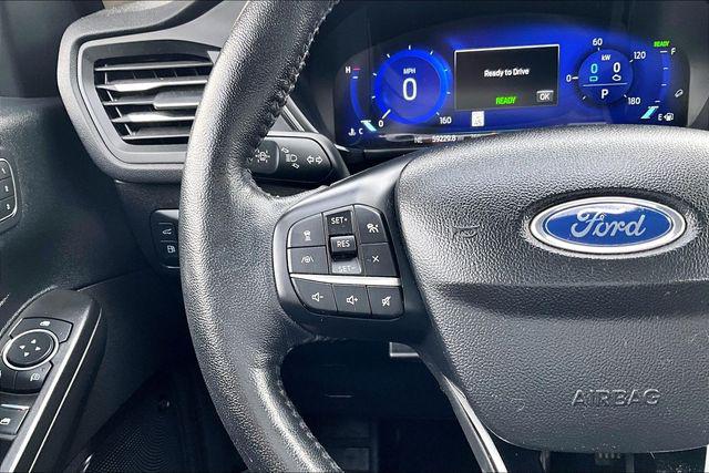 2020 Ford Escape Titanium Hybrid