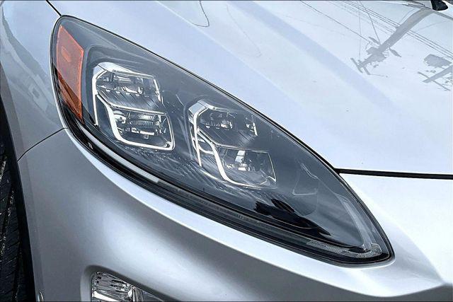 2020 Ford Escape Titanium Hybrid