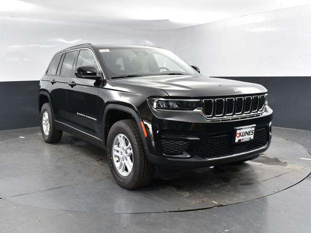 2025 Jeep Grand Cherokee GRAND CHEROKEE LAREDO 4X4