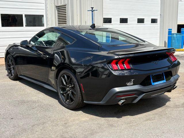 2024 Ford Mustang EcoBoost Fastback