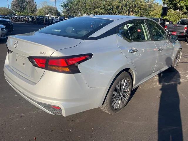 2024 Nissan Altima SV FWD