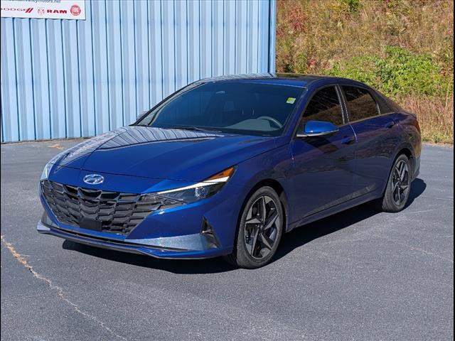 2022 Hyundai Elantra SEL 2022 Hyundai Elantra SEL
