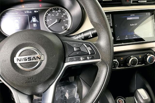2021 Nissan Versa SV Xtronic CVT
