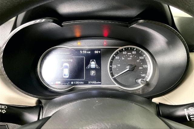 2021 Nissan Versa SV Xtronic CVT