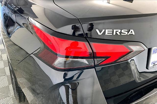 2021 Nissan Versa SV Xtronic CVT