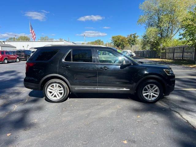 2018 Ford Explorer XLT 2018 Ford Explorer XLT