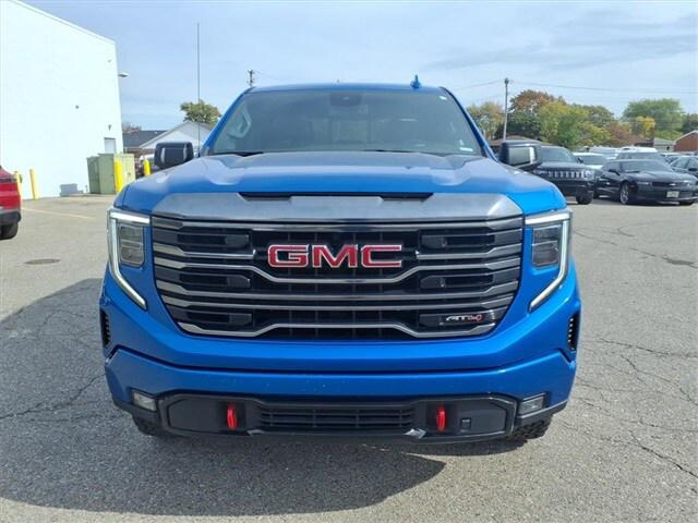 2022 GMC Sierra 1500 4WD Crew Cab Short Box AT4 2022 GMC Sierra 1500 4WD Crew Cab Short Box AT4