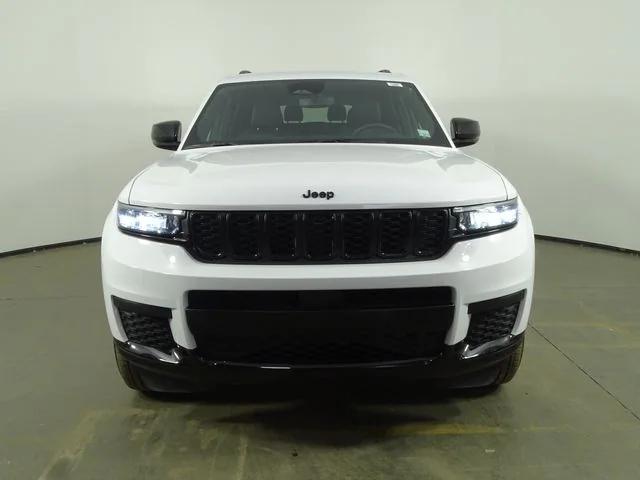 2024 Jeep Grand Cherokee L Altitude 4x4