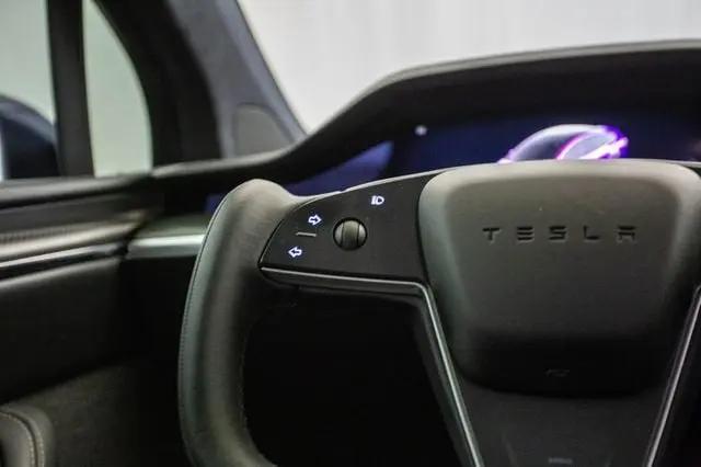 2022 Tesla Model X Plaid Tri Motor All-Wheel Drive