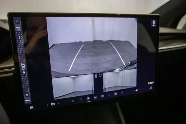 2022 Tesla Model X Plaid Tri Motor All-Wheel Drive