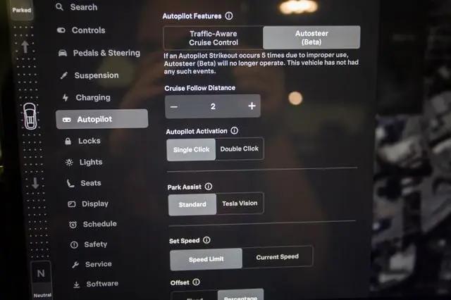 2022 Tesla Model X Plaid Tri Motor All-Wheel Drive