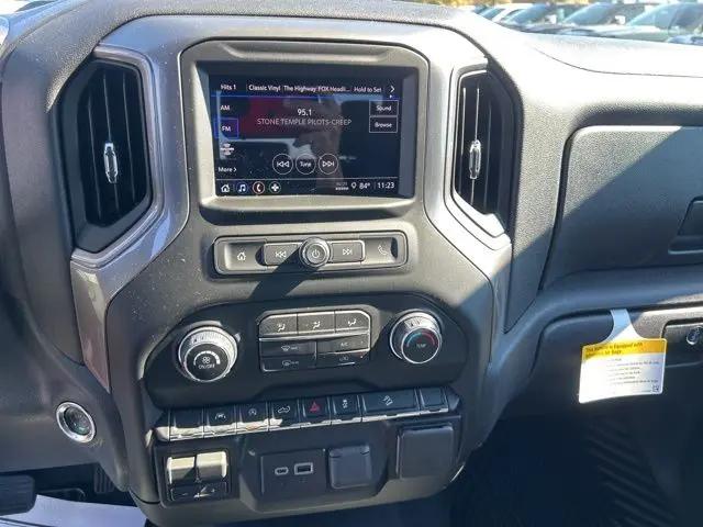 2026 Chevrolet Silverado 1500 4WD Crew Cab Short Bed Custom Trail Boss