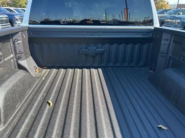 2026 Chevrolet Silverado 1500 4WD Crew Cab Short Bed Custom Trail Boss
