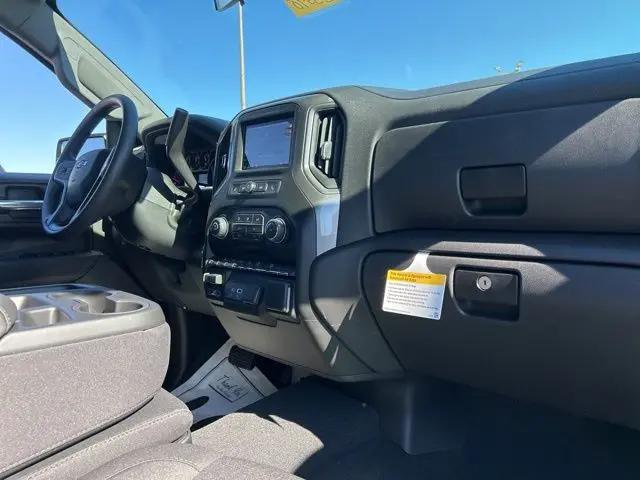 2026 Chevrolet Silverado 1500 4WD Crew Cab Short Bed Custom Trail Boss