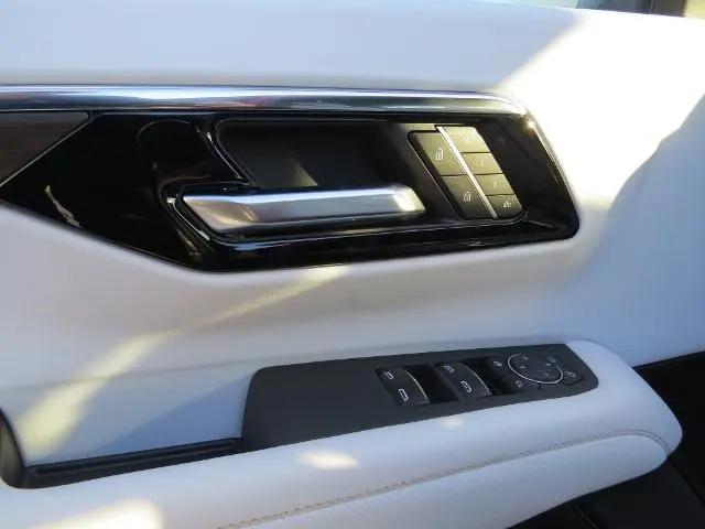 2026 Chevrolet Suburban Premier, RWD