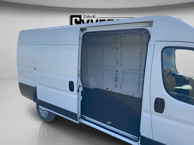 2026 Ram ProMaster Cargo Van SLT High Roof 159" WB EXT