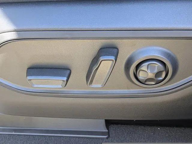 2025 Jeep Grand Cherokee Altitude 4x2